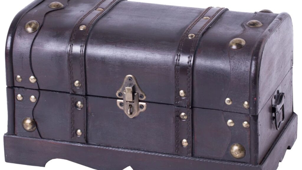 Beese Decorative Trunk