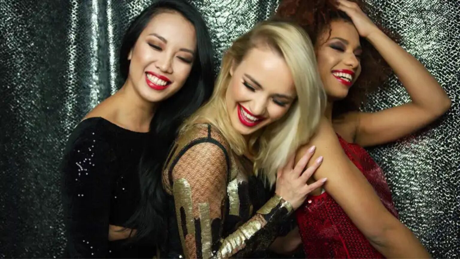 Color Palette for Women's Vintage Fashion