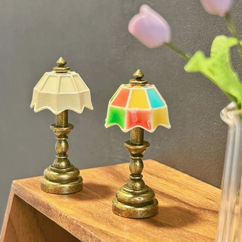 Joernso Dollhouse Lamp Retro Alloy 1:12 American Style Vintage Table Lamp Ornament Home Decor