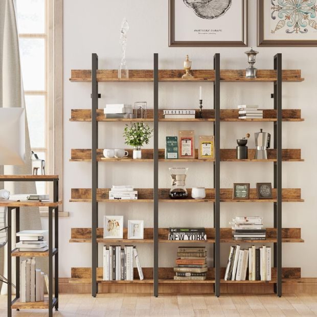 Vintage Bookshelf Decor